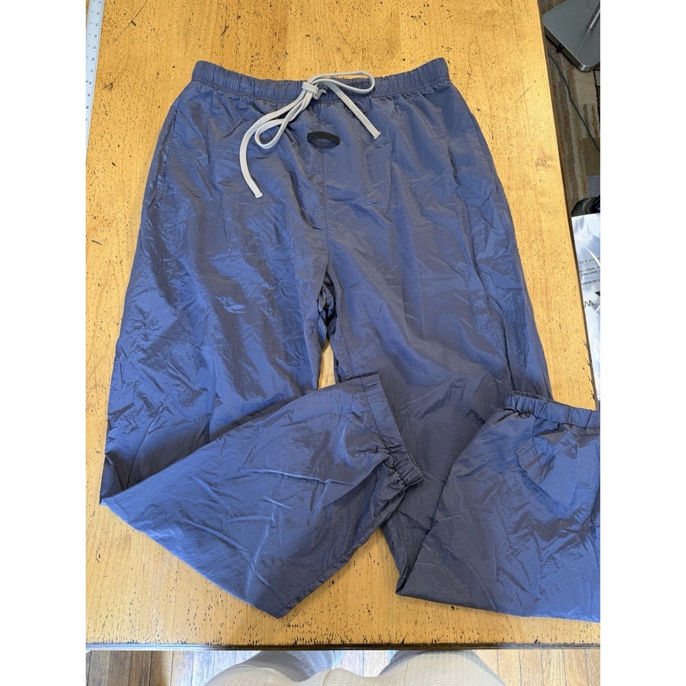 FEAR OF‎ GOD ESSENTIALS MEN'S CUFFED GRAY NYLON TRACK PANTS SIZE LARGE